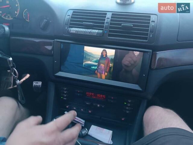 Синий БМВ 5 Серия, объемом двигателя 3 л и пробегом 365 тыс. км за 7500 $, фото 1 на Automoto.ua