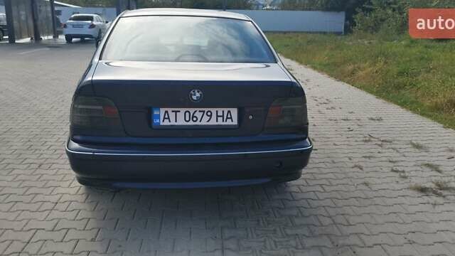 Синий БМВ 5 Серия, объемом двигателя 2.93 л и пробегом 213 тыс. км за 4800 $, фото 7 на Automoto.ua
