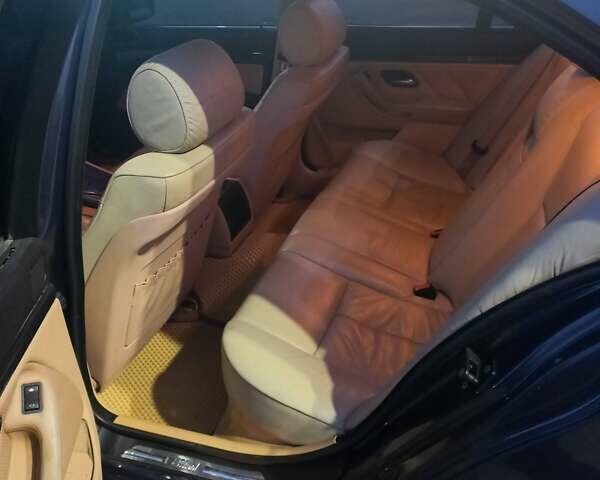 Синий БМВ 5 Серия, объемом двигателя 2.5 л и пробегом 350 тыс. км за 5500 $, фото 11 на Automoto.ua