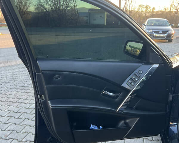 Синій БМВ 5 Серія, об'ємом двигуна 3 л та пробігом 279 тис. км за 9900 $, фото 19 на Automoto.ua