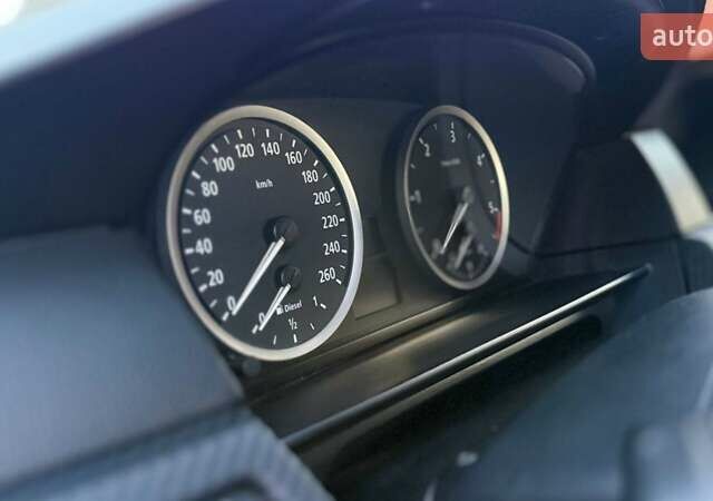 Синий БМВ 5 Серия, объемом двигателя 2.99 л и пробегом 334 тыс. км за 7500 $, фото 9 на Automoto.ua