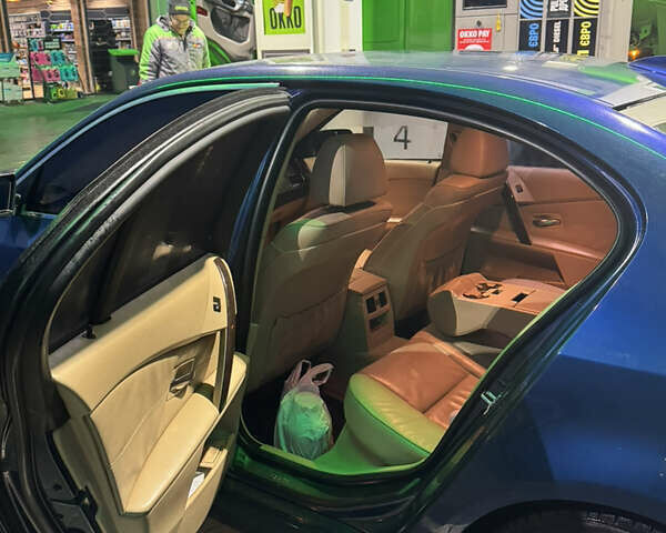 Синий БМВ 5 Серия, объемом двигателя 2.2 л и пробегом 388 тыс. км за 7500 $, фото 11 на Automoto.ua