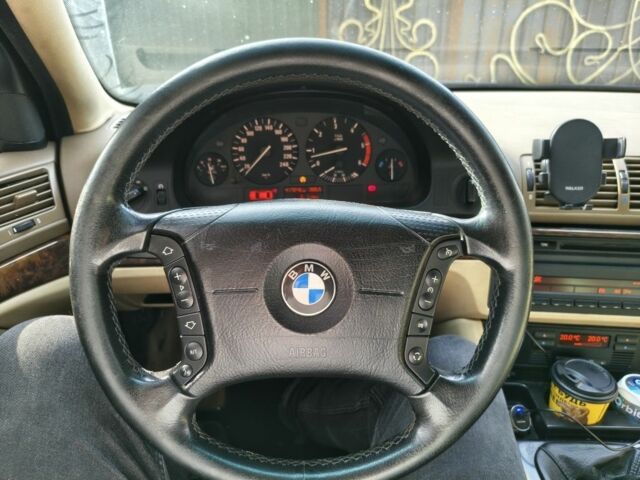 Синий БМВ 5 Серия, объемом двигателя 3 л и пробегом 417 тыс. км за 2800 $, фото 7 на Automoto.ua