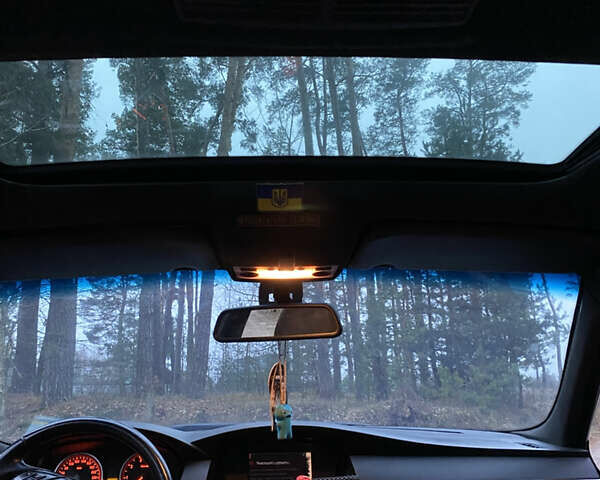 Синий БМВ 5 Серия, объемом двигателя 3 л и пробегом 500 тыс. км за 5300 $, фото 14 на Automoto.ua