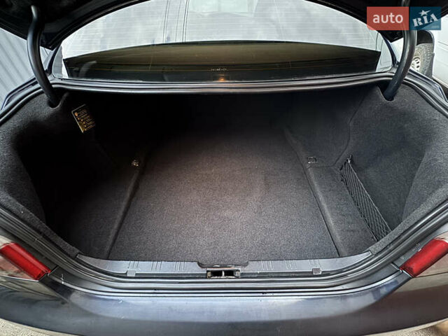 Синий БМВ 5 Серия, объемом двигателя 3 л и пробегом 302 тыс. км за 7700 $, фото 16 на Automoto.ua