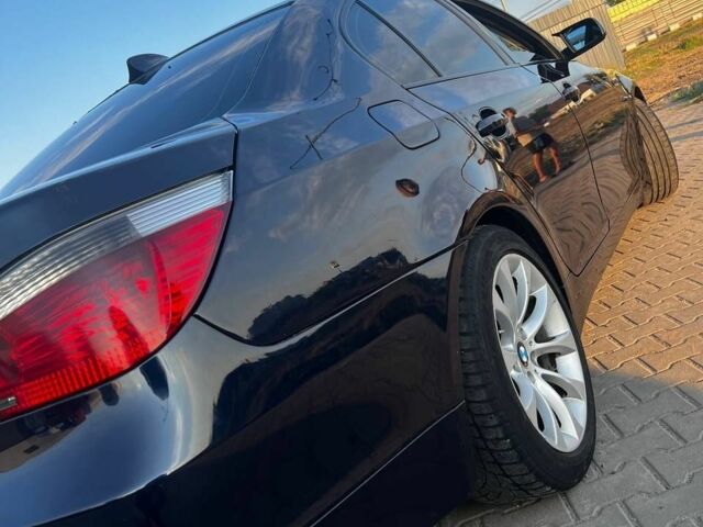 Синій БМВ 5 Серія, об'ємом двигуна 3 л та пробігом 430 тис. км за 6500 $, фото 4 на Automoto.ua