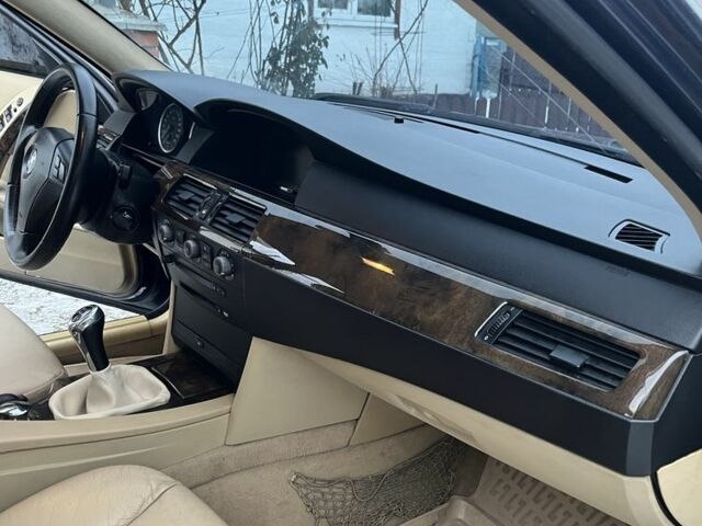 Синій БМВ 5 Серія, об'ємом двигуна 3 л та пробігом 345 тис. км за 7600 $, фото 17 на Automoto.ua