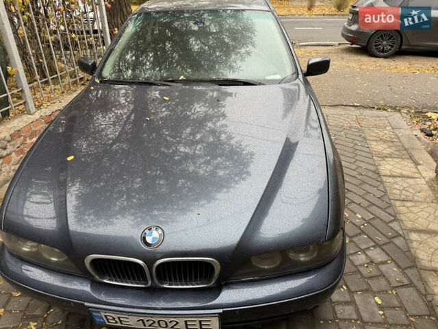 Синій БМВ 5 Серія, об'ємом двигуна 2.5 л та пробігом 420 тис. км за 6500 $, фото 2 на Automoto.ua