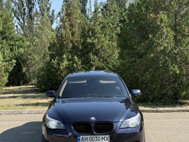 Синий БМВ 5 Серия, объемом двигателя 4.4 л и пробегом 356 тыс. км за 8500 $, фото 1 на Automoto.ua