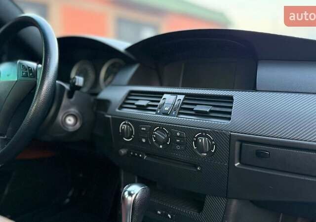 Синий БМВ 5 Серия, объемом двигателя 2.99 л и пробегом 334 тыс. км за 7500 $, фото 7 на Automoto.ua