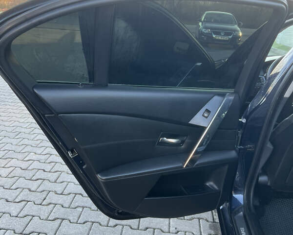 Синій БМВ 5 Серія, об'ємом двигуна 3 л та пробігом 279 тис. км за 9900 $, фото 22 на Automoto.ua