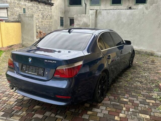 Синий БМВ 5 Серия, объемом двигателя 3 л и пробегом 305 тыс. км за 4500 $, фото 3 на Automoto.ua