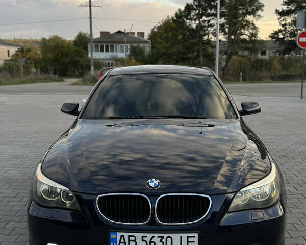 Синий БМВ 5 Серия, объемом двигателя 3 л и пробегом 302 тыс. км за 7700 $, фото 9 на Automoto.ua