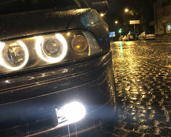 Синій БМВ 5 Серія, об'ємом двигуна 2.5 л та пробігом 420 тис. км за 6500 $, фото 5 на Automoto.ua