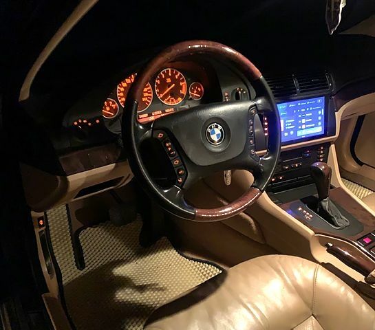 Синій БМВ 5 Серія, об'ємом двигуна 22 л та пробігом 349 тис. км за 6999 $, фото 5 на Automoto.ua