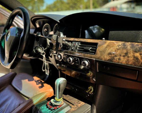 Синий БМВ 5 Серия, объемом двигателя 2.49 л и пробегом 365 тыс. км за 7999 $, фото 13 на Automoto.ua