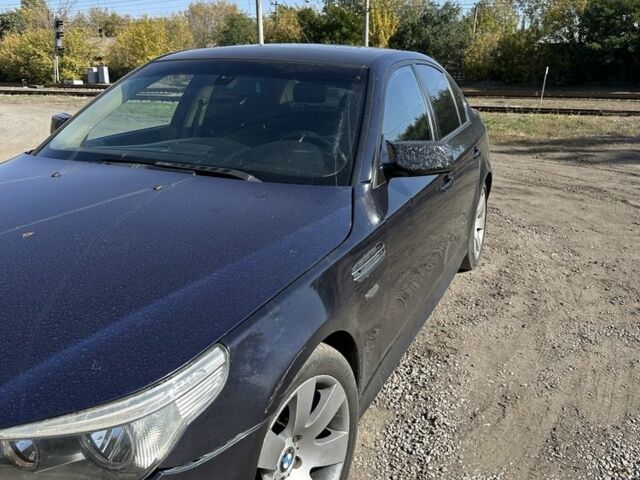 Синій БМВ 5 Серія, об'ємом двигуна 3 л та пробігом 500 тис. км за 4000 $, фото 2 на Automoto.ua