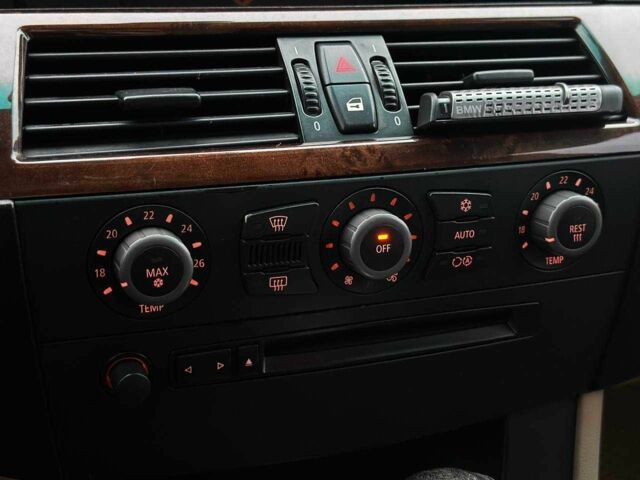 Синий БМВ 5 Серия, объемом двигателя 3 л и пробегом 379 тыс. км за 8490 $, фото 22 на Automoto.ua