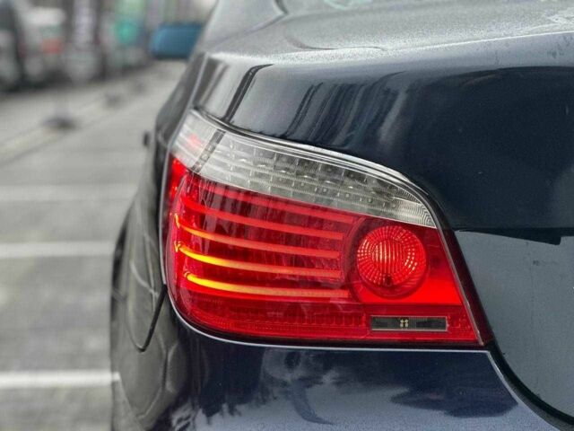 Синий БМВ 5 Серия, объемом двигателя 3 л и пробегом 379 тыс. км за 8490 $, фото 6 на Automoto.ua