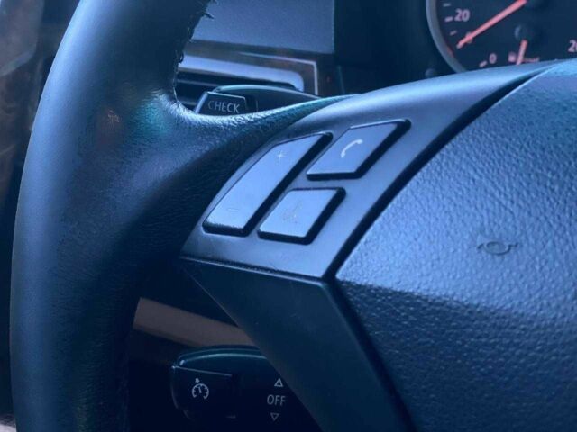 Синий БМВ 5 Серия, объемом двигателя 3 л и пробегом 379 тыс. км за 7890 $, фото 19 на Automoto.ua