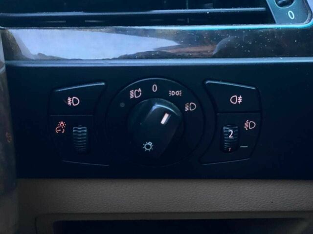 Синий БМВ 5 Серия, объемом двигателя 3 л и пробегом 379 тыс. км за 7890 $, фото 23 на Automoto.ua