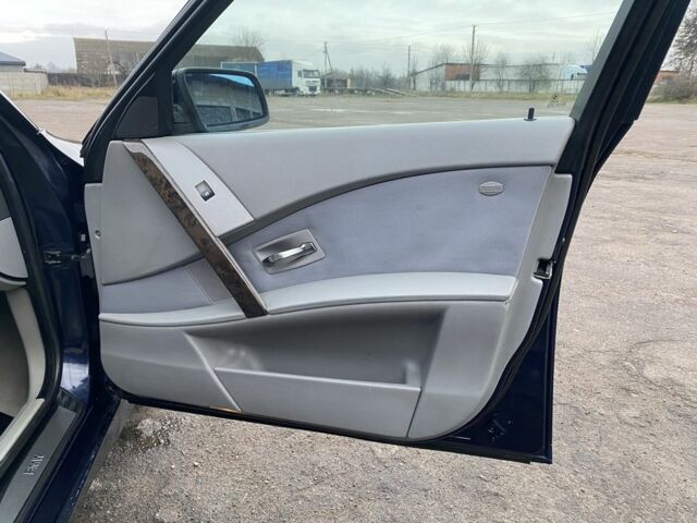 Синий БМВ 5 Серия, объемом двигателя 3 л и пробегом 393 тыс. км за 4200 $, фото 23 на Automoto.ua