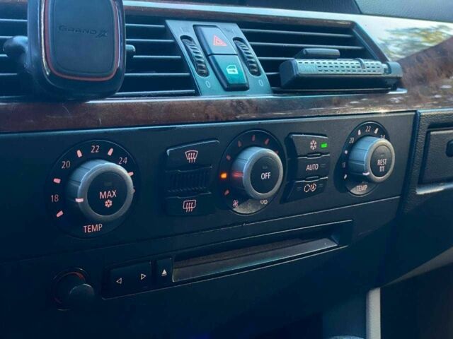 Синий БМВ 5 Серия, объемом двигателя 3 л и пробегом 379 тыс. км за 7890 $, фото 18 на Automoto.ua