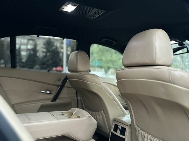 Синий БМВ 5 Серия, объемом двигателя 3 л и пробегом 408 тыс. км за 4700 $, фото 16 на Automoto.ua