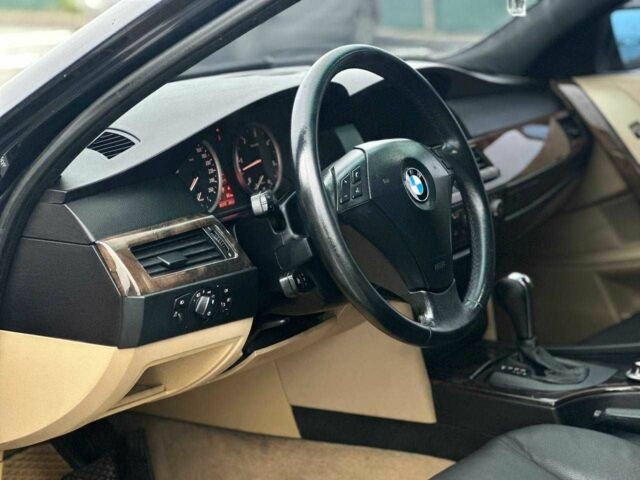 Синий БМВ 5 Серия, объемом двигателя 3 л и пробегом 379 тыс. км за 8490 $, фото 9 на Automoto.ua