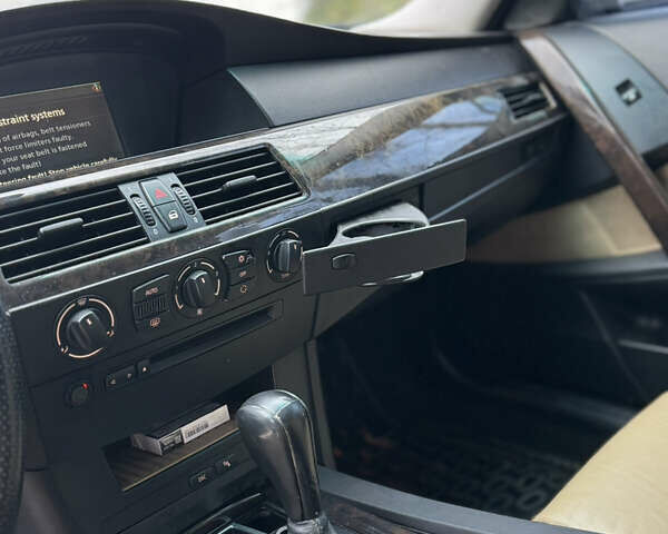 Синій БМВ 5 Серія, об'ємом двигуна 2.99 л та пробігом 300 тис. км за 8150 $, фото 11 на Automoto.ua