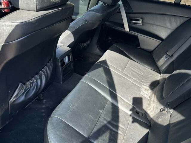 Синій БМВ 5 Серія, об'ємом двигуна 3 л та пробігом 500 тис. км за 4000 $, фото 6 на Automoto.ua