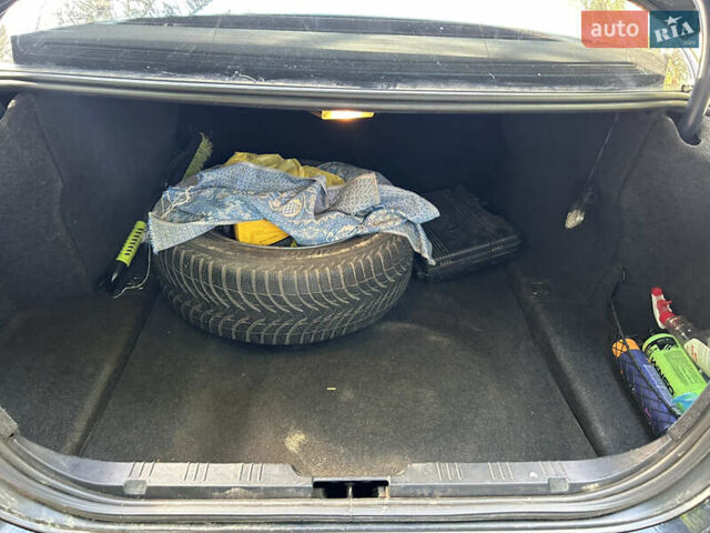 Синій БМВ 5 Серія, об'ємом двигуна 2.2 л та пробігом 255 тис. км за 5900 $, фото 19 на Automoto.ua