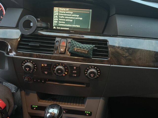 Синий БМВ 5 Серия, объемом двигателя 3 л и пробегом 400 тыс. км за 5000 $, фото 16 на Automoto.ua