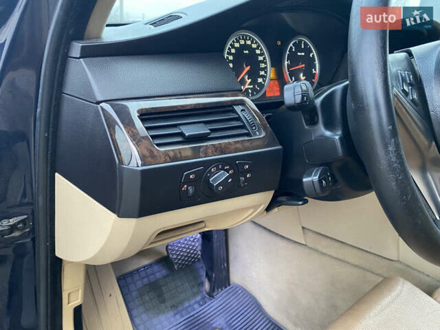 Синій БМВ 5 Серія, об'ємом двигуна 2 л та пробігом 400 тис. км за 4450 $, фото 41 на Automoto.ua