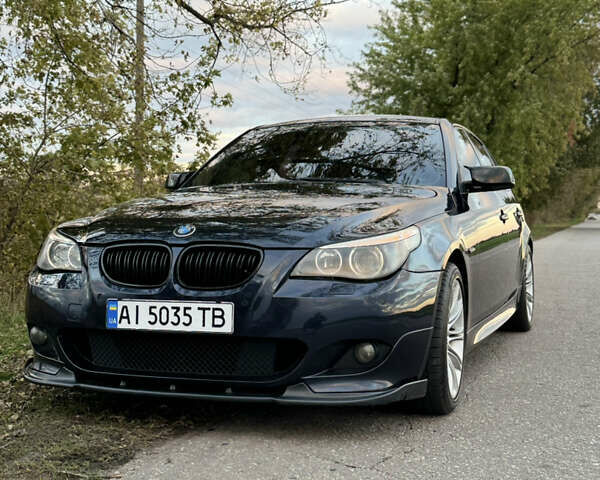 Синий БМВ 5 Серия, объемом двигателя 3 л и пробегом 315 тыс. км за 13700 $, фото 3 на Automoto.ua