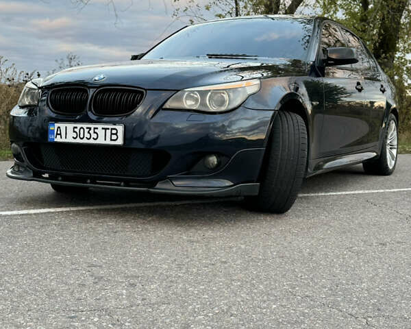 Синий БМВ 5 Серия, объемом двигателя 3 л и пробегом 315 тыс. км за 13700 $, фото 4 на Automoto.ua