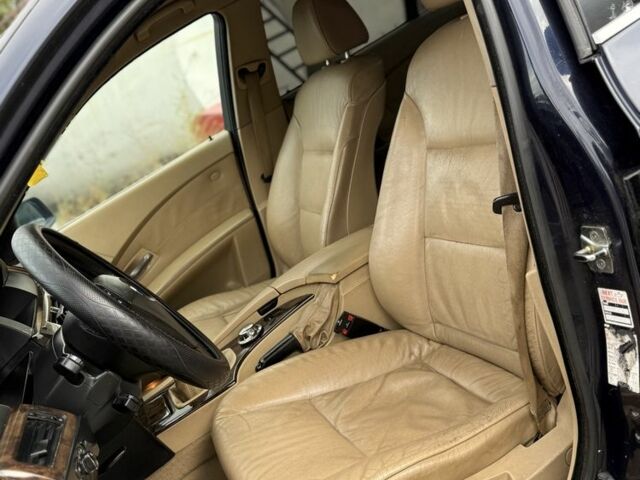 Синий БМВ 5 Серия, объемом двигателя 3 л и пробегом 300 тыс. км за 3800 $, фото 8 на Automoto.ua