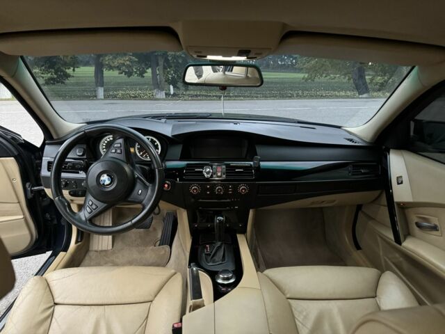 Синій БМВ 5 Серія, об'ємом двигуна 3 л та пробігом 315 тис. км за 13700 $, фото 7 на Automoto.ua