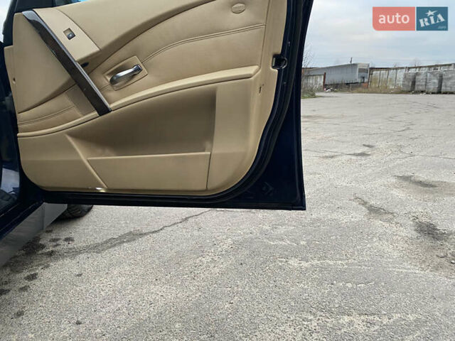 Синій БМВ 5 Серія, об'ємом двигуна 2 л та пробігом 400 тис. км за 4450 $, фото 38 на Automoto.ua