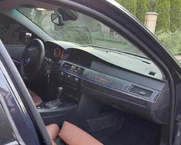 Синий БМВ 5 Серия, объемом двигателя 4.4 л и пробегом 235 тыс. км за 9300 $, фото 4 на Automoto.ua