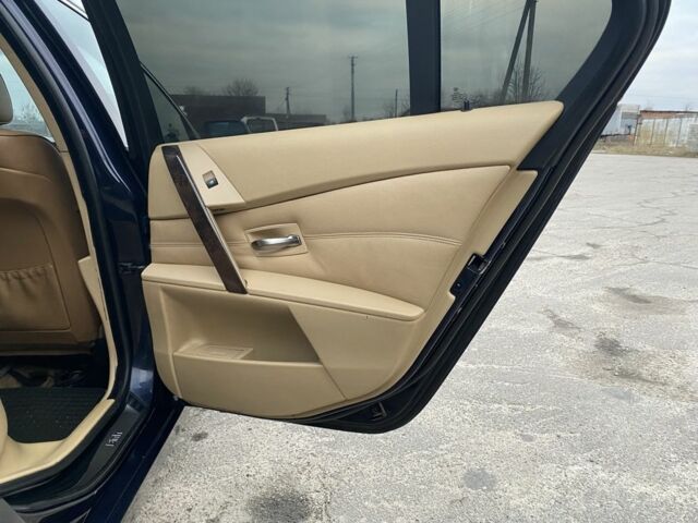 Синій БМВ 5 Серія, об'ємом двигуна 3 л та пробігом 400 тис. км за 4450 $, фото 18 на Automoto.ua