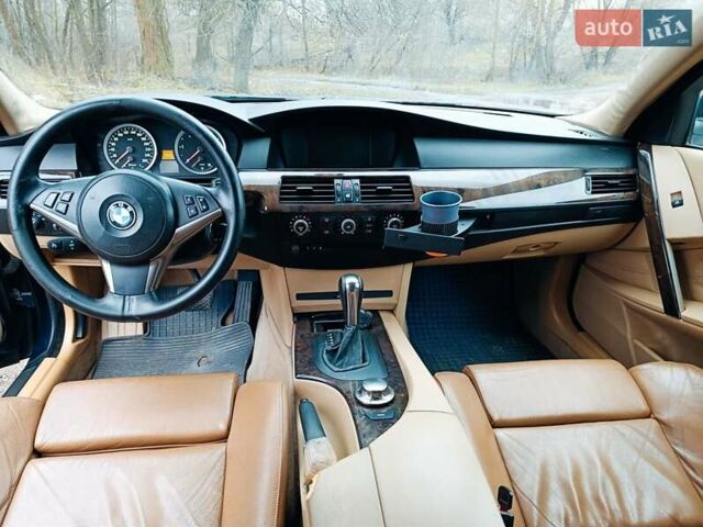 Синий БМВ 5 Серия, объемом двигателя 2.5 л и пробегом 350 тыс. км за 4999 $, фото 7 на Automoto.ua