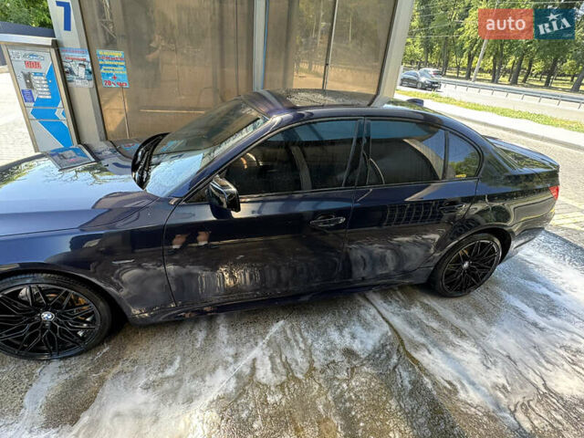 Синий БМВ 5 Серия, объемом двигателя 4.4 л и пробегом 235 тыс. км за 9300 $, фото 2 на Automoto.ua