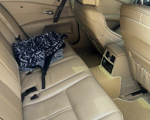 Синій БМВ 5 Серія, об'ємом двигуна 3 л та пробігом 282 тис. км за 8500 $, фото 9 на Automoto.ua