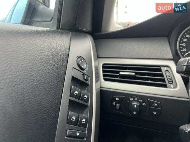 Синій БМВ 5 Серія, об'ємом двигуна 3 л та пробігом 337 тис. км за 9750 $, фото 25 на Automoto.ua