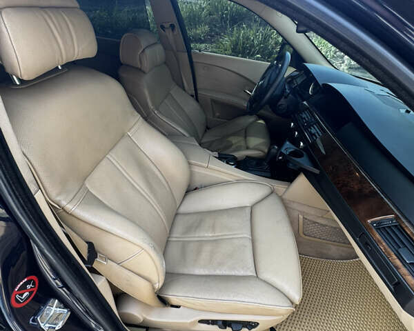 Синій БМВ 5 Серія, об'ємом двигуна 3 л та пробігом 282 тис. км за 8500 $, фото 10 на Automoto.ua