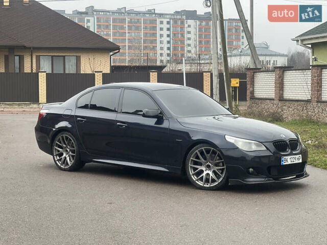 Синій БМВ 5 Серія, об'ємом двигуна 4.8 л та пробігом 387 тис. км за 10800 $, фото 3 на Automoto.ua