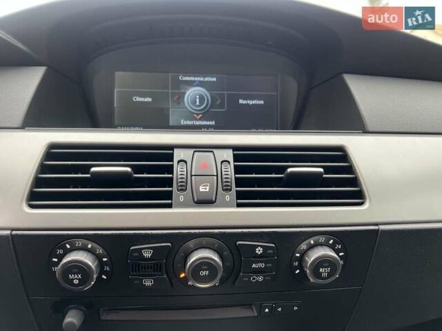 Синій БМВ 5 Серія, об'ємом двигуна 3 л та пробігом 337 тис. км за 9750 $, фото 26 на Automoto.ua