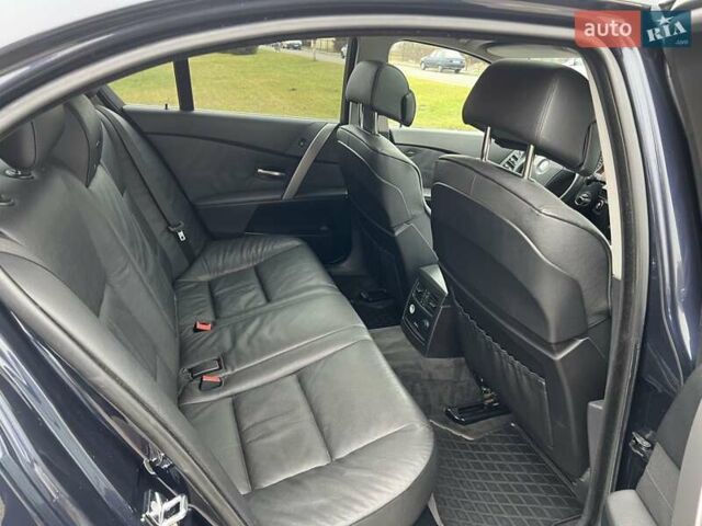 Синій БМВ 5 Серія, об'ємом двигуна 3 л та пробігом 337 тис. км за 9750 $, фото 32 на Automoto.ua