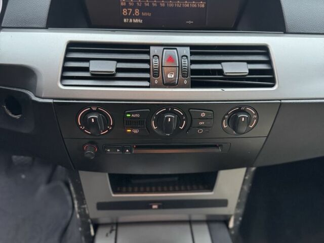 Синий БМВ 5 Серия, объемом двигателя 2.5 л и пробегом 250 тыс. км за 3850 $, фото 11 на Automoto.ua